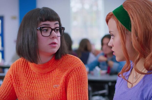 Daphne & Velma (2018) - photo 2