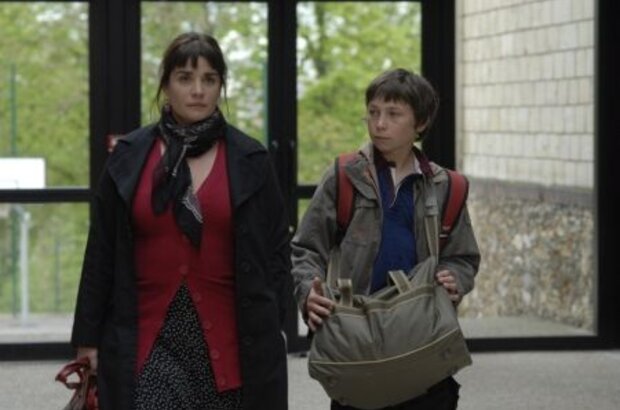 I'm Glad My Mother Is Alive (2009) - photo 3