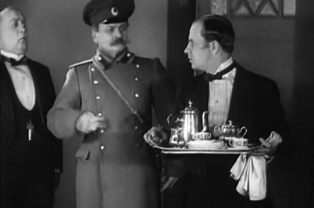 Man from the Restaurant (1927) - photo 7