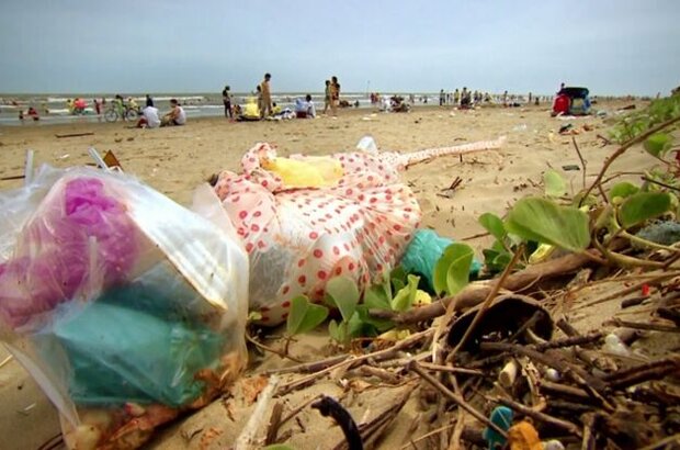 Trashed (2012) - photo 4