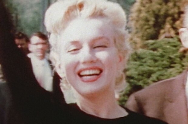 Love, Marilyn (2012) - photo 2