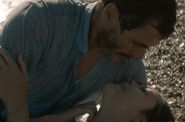 From the Land of the Moon (2016) - photo 8