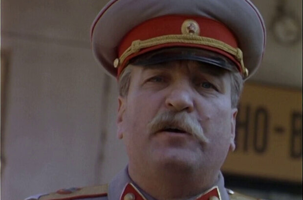 Кооператив Политбюро, или Будет долгим прощание (1992) - фото 4