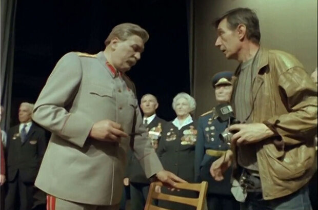 Кооператив Политбюро, или Будет долгим прощание (1992) - фото 6