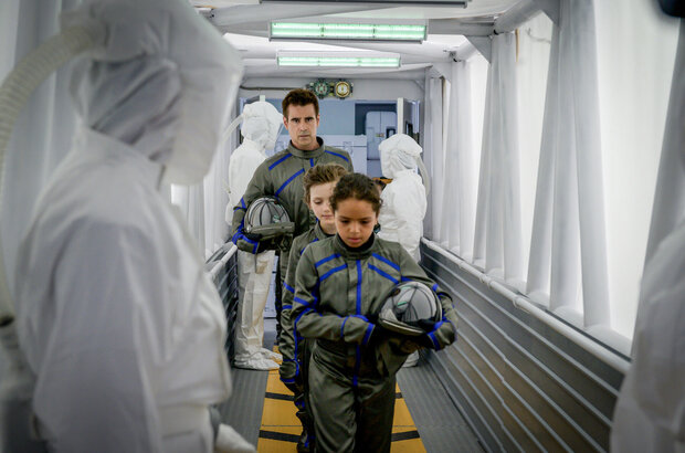 Voyagers (2021) - photo 4