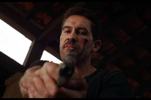 Seized (2020) - photo 6