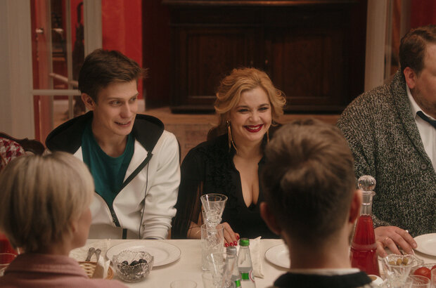 Olive (2022) - photo 22