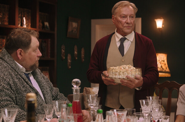 Olive (2022) - photo 9