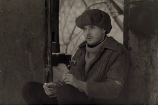 Angel on the Curb (2004) - photo 1