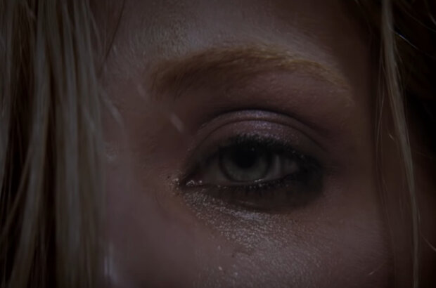 Red Butterfly (2014) - photo 6