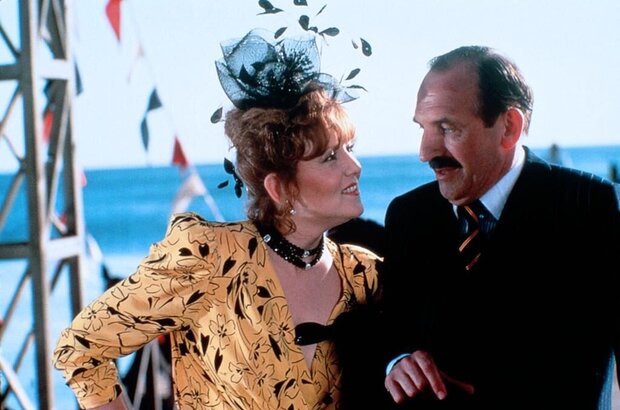 Water (1985) - photo 3