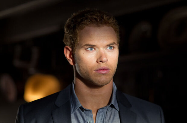 Love, Wedding, Marriage (2010) - photo 17