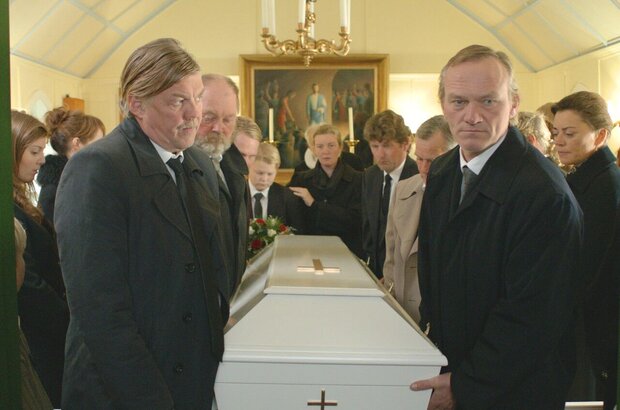 Of Horses and Men (2013) - photo 5