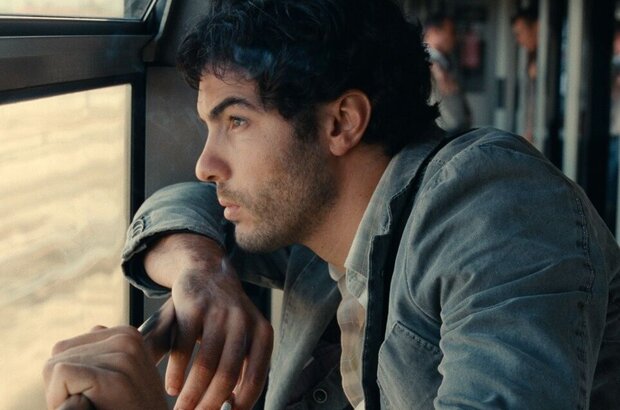 Grand Central (2013) - photo 10
