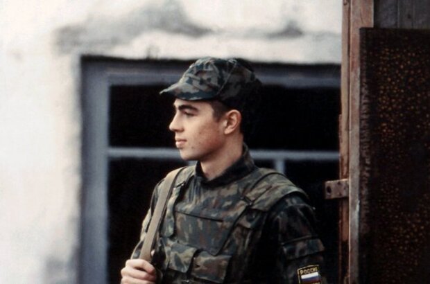 Prisoner of the Mountains (1996) - photo 3
