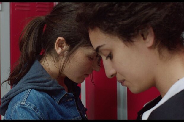 Bird People (2014) - photo 7