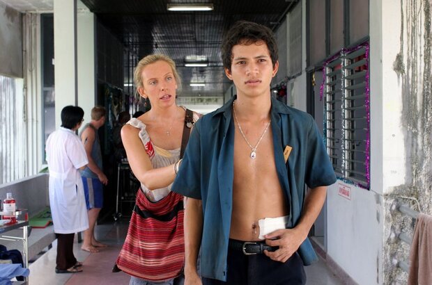 Tsunami: The Aftermath (2006) - photo 7