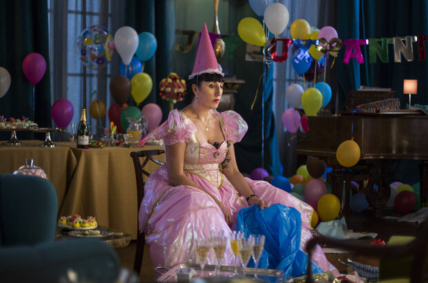 Madame (2017) - photo 9