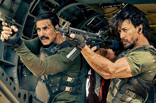 Bade Miyan Chote Miyan (2024) - photo 1