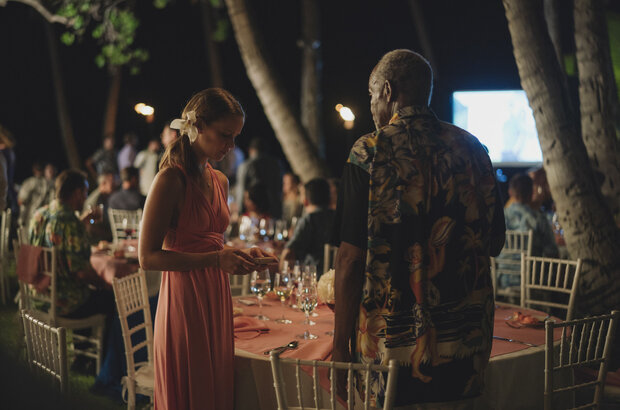 Press Play (2022) - photo 26