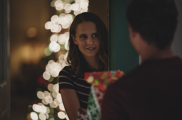 Press Play (2022) - photo 1