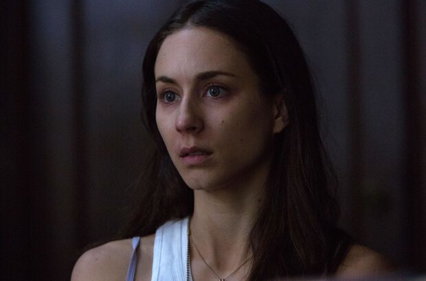 Feed (2017) - photo 6