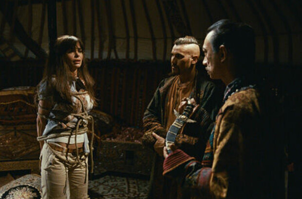 V Tsenturiya. V poiskakh zacharovannykh sokrovishch (2010) - photo 5