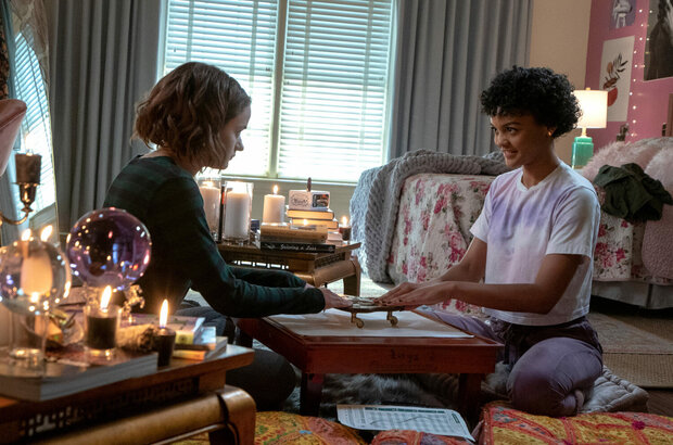 The In Between (2022) - photo 13