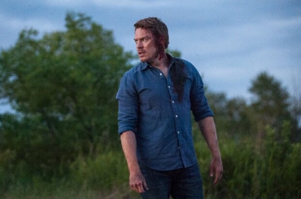 Radius (2017) - photo 2