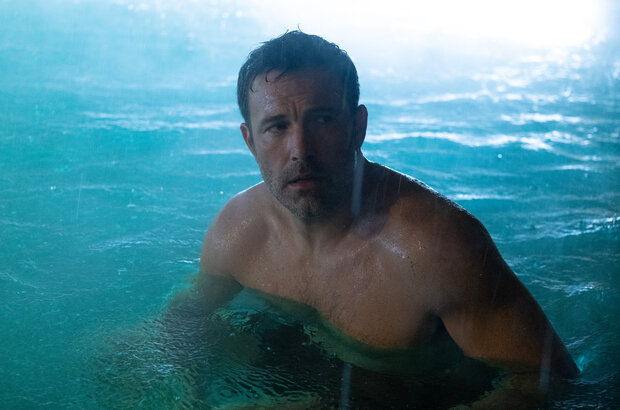 Deep Water (2022) - photo 6