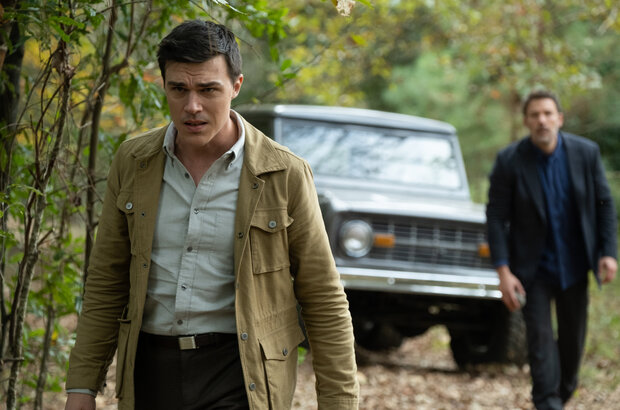 Deep Water (2022) - photo 7