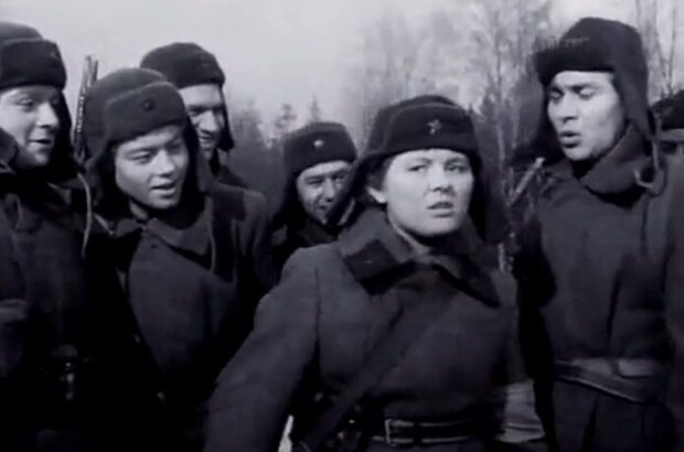 V trudnyy chas (1961) - photo 8