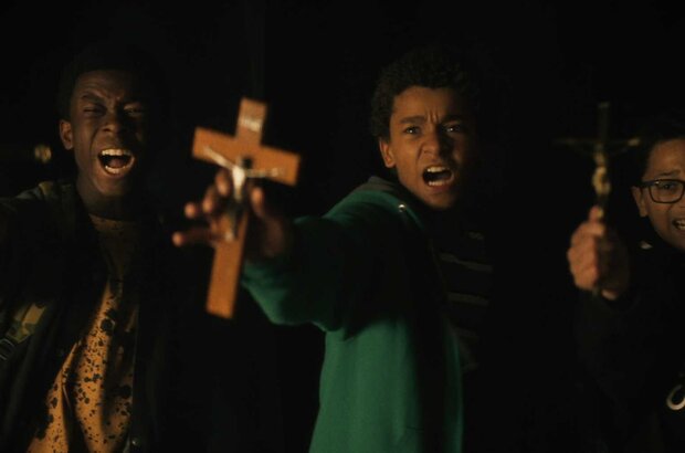Vampires vs. the Bronx (2020) - photo 1