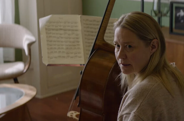 The Almond and the Seahorse (2022) - photo 6