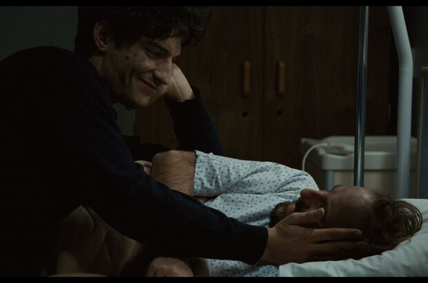 Two Friends (2015) - photo 10