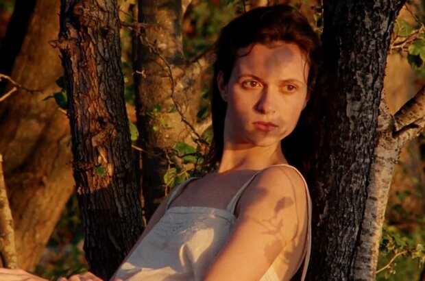 Scarlet (2022) - photo 1
