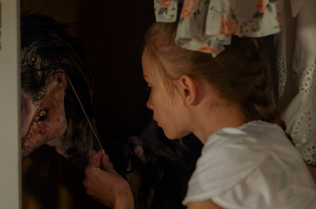 Hatching (2022) - photo 7