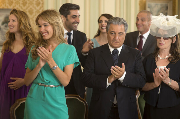 Serial (Bad) Weddings (2014) - photo 6