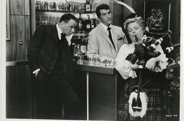 Marriage on the Rocks (1965) - photo 1