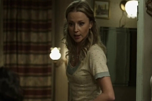 Maid (2011) - photo 3