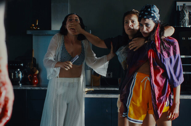 The Balconettes (2024) - photo 8