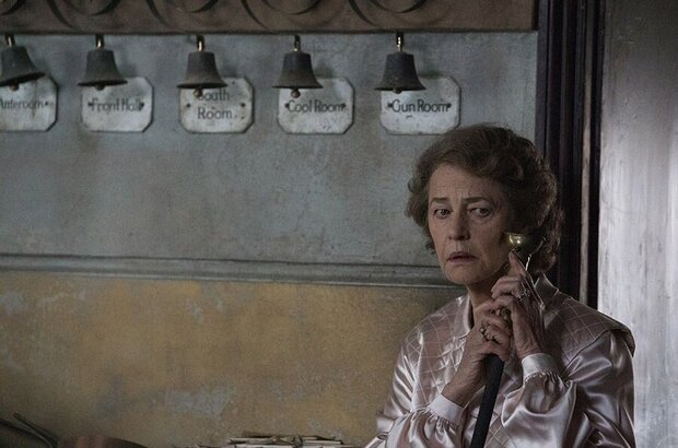 The Little Stranger (2018) - photo 4