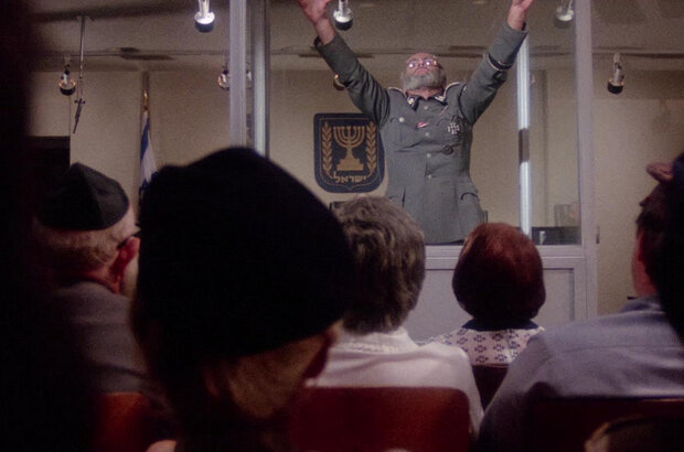 Человек в стеклянной будке (1975) - фото 4