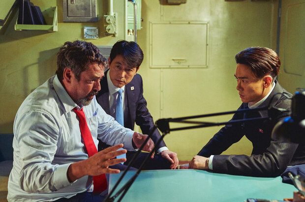 Steel Rain 2 (2020) - photo 1