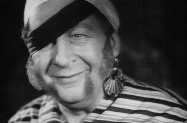 Fifteen-Year-Old Captain (1945) - photo 5