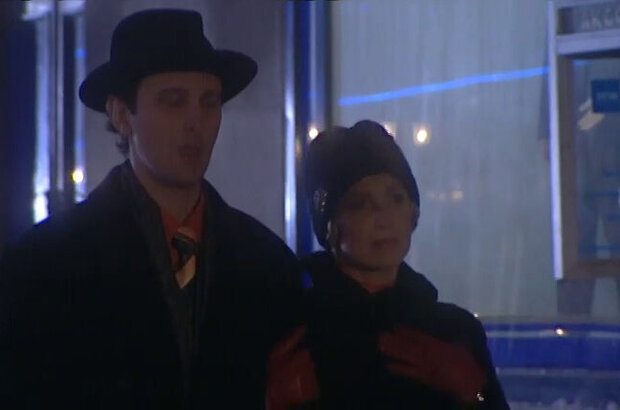 Open the Door, It's Santa Claus! (2007) - photo 9