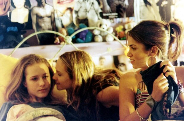 Thirteen (2003) - photo 1