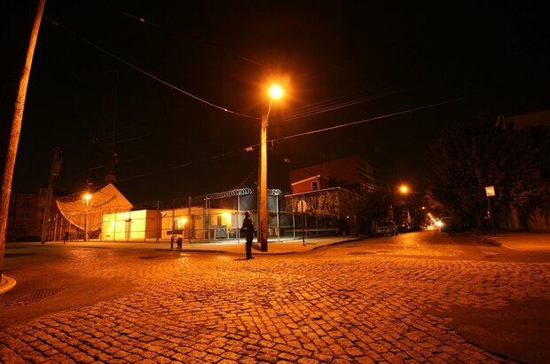 The City Dark (2011) - photo 6