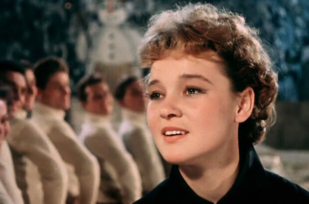 Carnival Night (1956) - photo 2