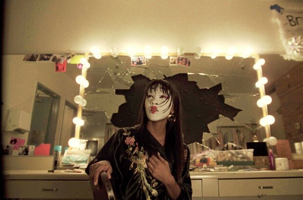 Brick (2005) - photo 2